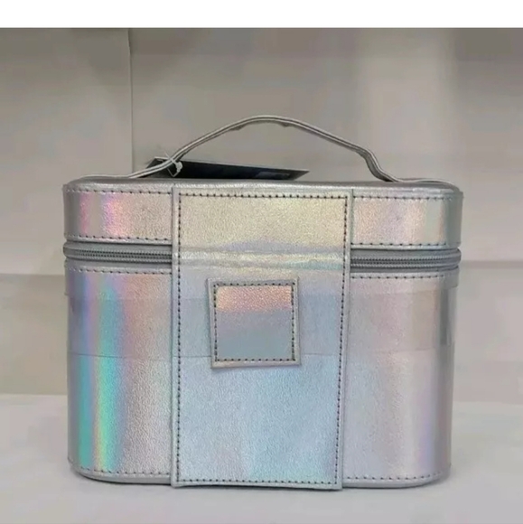 Claire's Makeup Beauty Box 22 Piece Makeup Set Silver Glow Box - Picture 6 of 9